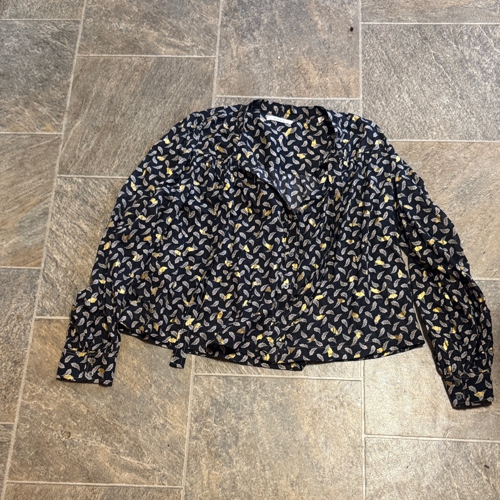 Doen Navy Blue Floral-Print Blouse with Yellow Accents